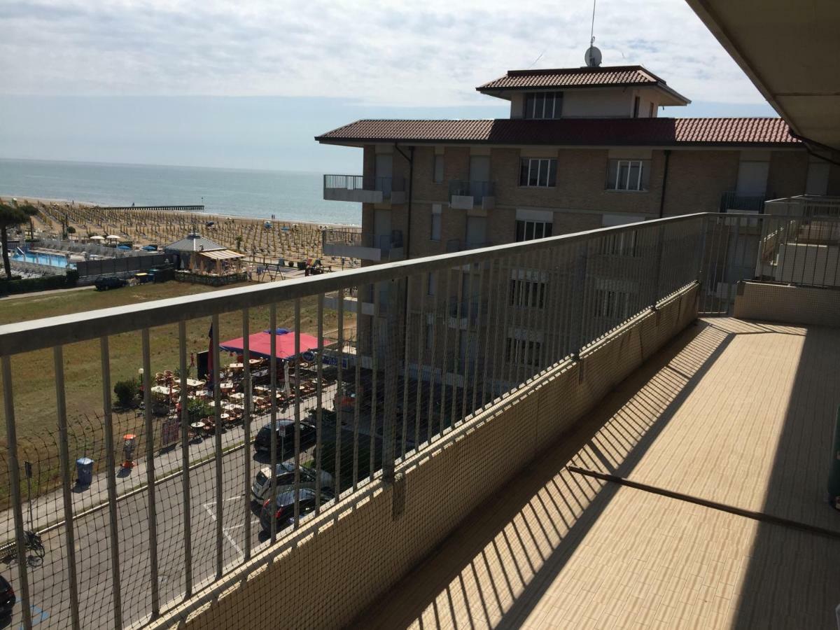Residence Zeta - Walterigato Apartments Solo Per Famiglie 利多迪迪耶索洛 外观 照片